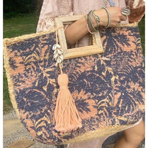 Natural Jute Woven Tote Peach Black 19”x14” Square Wood Handle Shell Tassel - Picture 4 of 16